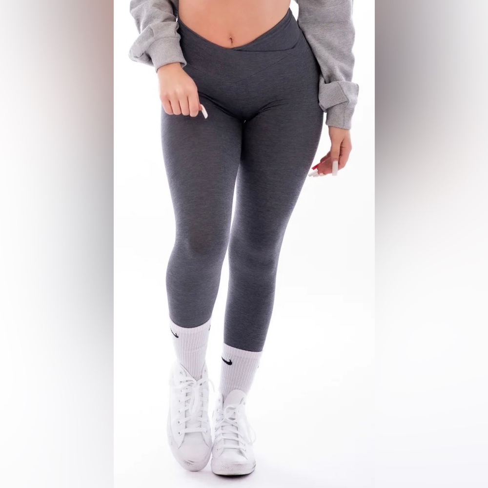 allure the brand v cut leggings